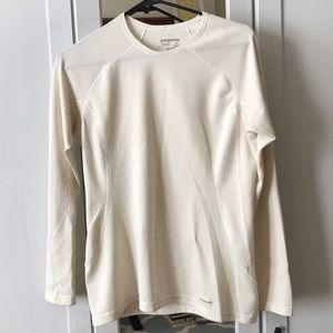 Patagonia long sleeve capilene midweight 3 size S